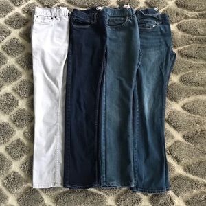 4 pairs of Levi’s
